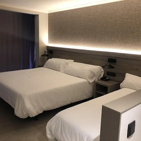 Ξενοδοχείο Metropol 4*