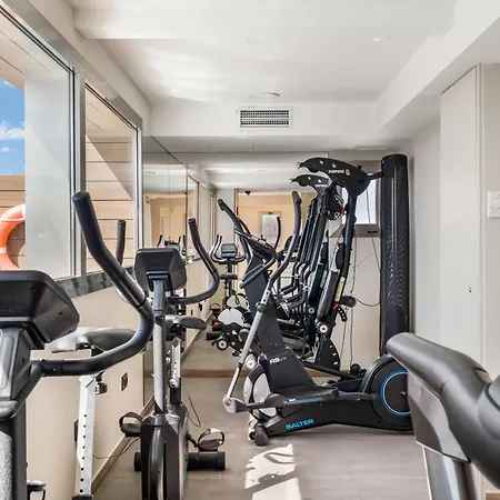 Ξενοδοχείο Metropol 4*