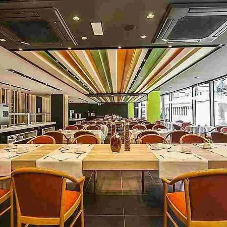 Metropol 酒店 滨海略雷特